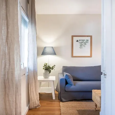 Comfortable 3 Bed Next To The Sagrada Familia *