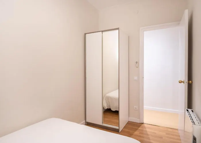 Διαμέρισμα Sagrada Familia 2 Min Away, Spacious 3Br, Barcelona *