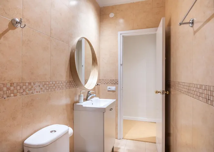 Sagrada Familia 2 Min Away, Spacious 3Br, Barcelona Βαρκελώνη
